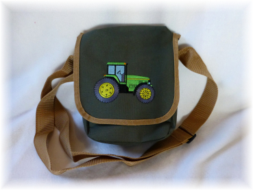 Fuxis Kindergartentasche Traktor oliv